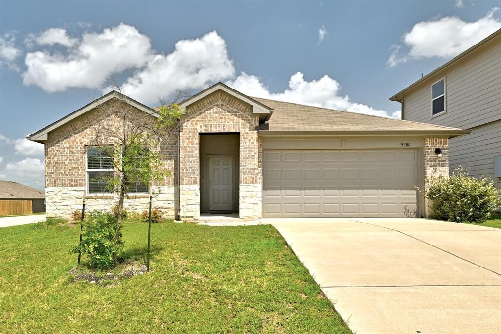 Foto principal - 5900 Brocade Dr