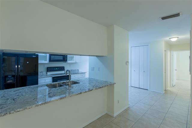 Primary Photo - 5981 Arapaho Rd