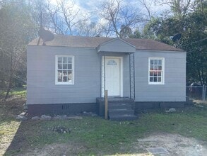 Building Photo - 3842 N Linden Dr