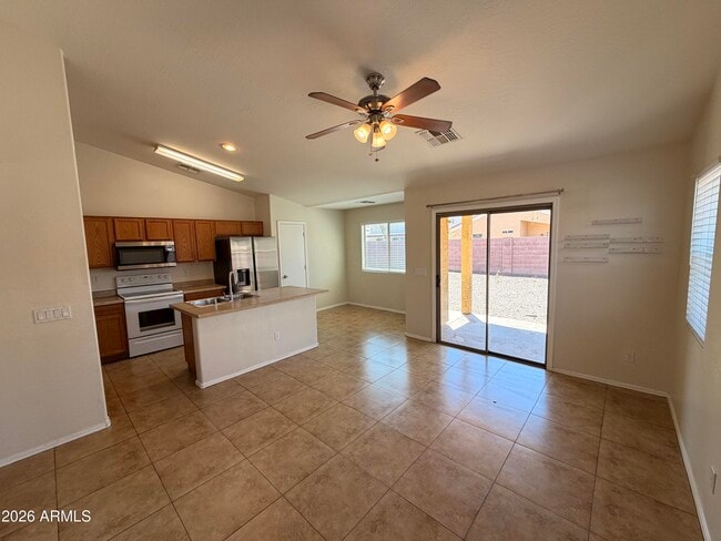 Building Photo - 8409 W Payson Rd