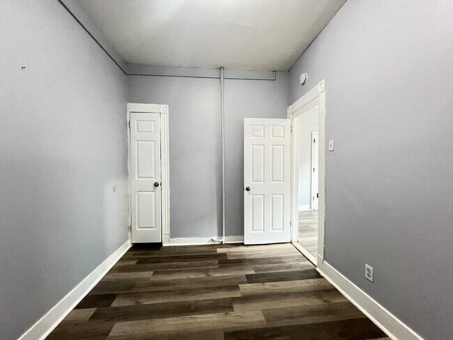154 Union St 1F - 152 Union St