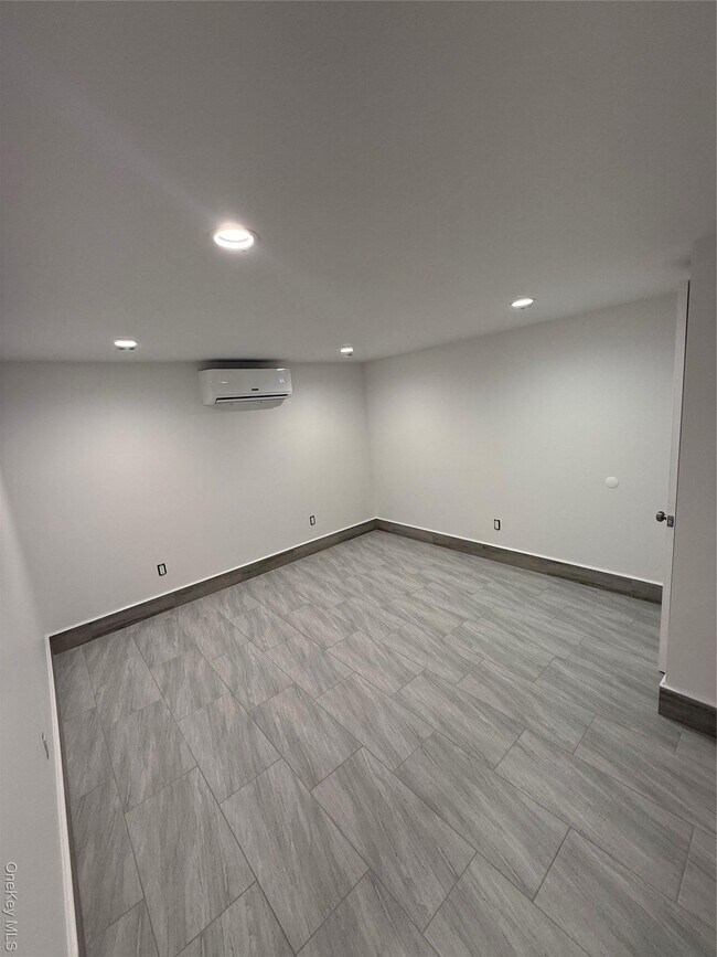 Foto del edificio - 174 Whittier Ave