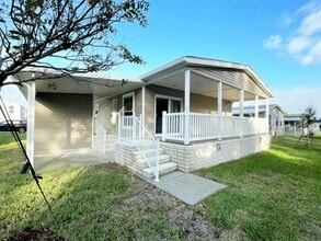 Building Photo - 3031 SW 108th St