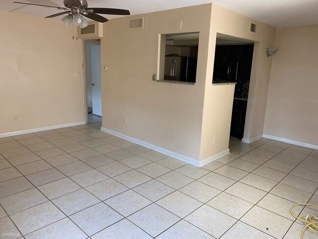 Building Photo - 2 br, 1 bath Apartment - 223 Dolphin Pt