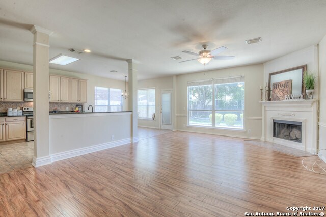 Building Photo - 3913 Arroyo Del Sol