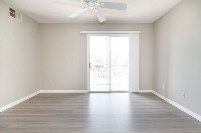 Foto del edificio - 6004 Westgate Drive