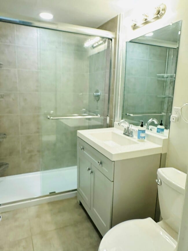 Building Photo - 942 NW 58th St
