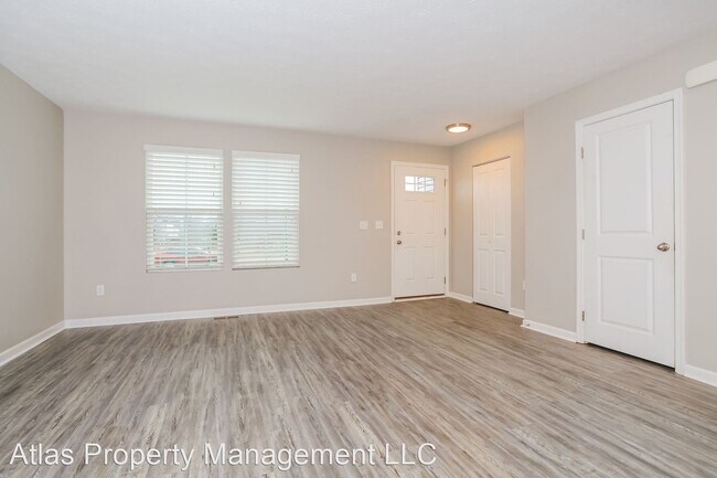 Foto del edificio - 5 br, 2.5 bath House - 5840 Anne Marie Drive
