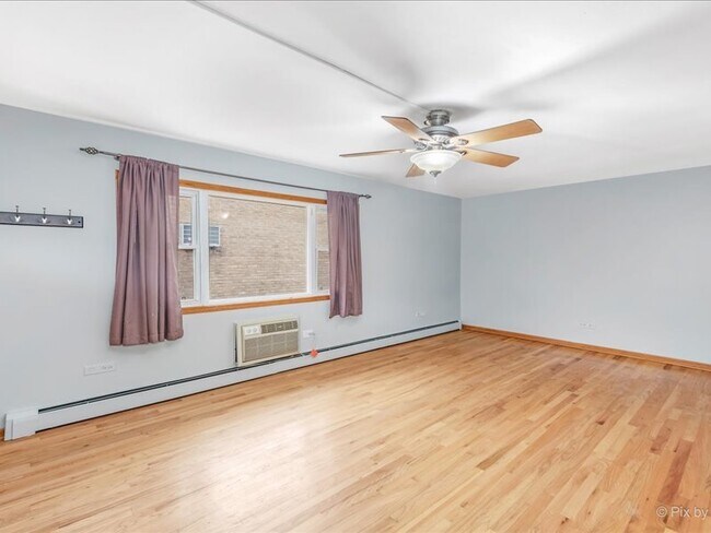 Foto del edificio - 244 S Marion St