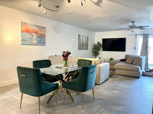 Foto del edificio - 6843 NW 29th Ave