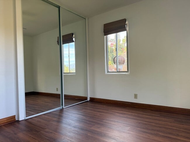 Building Photo - 2564 Corralitas Dr