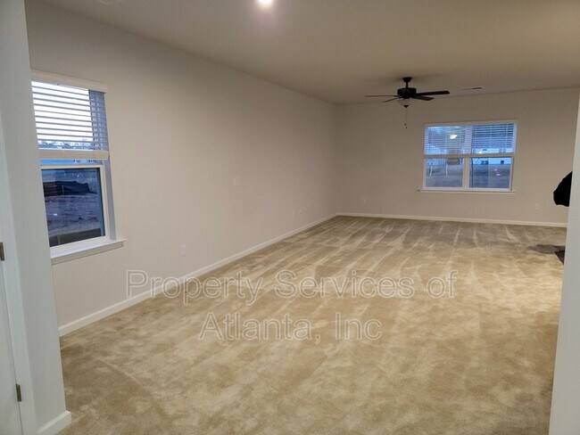 Foto del edificio - 833 Royal Red Ct