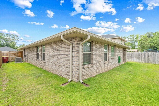 Foto del edificio - 103 Ridgeway Cir