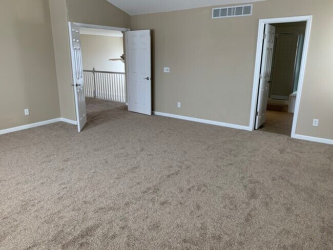 Foto del edificio - Saddle Rock Ridge 2 story with basement