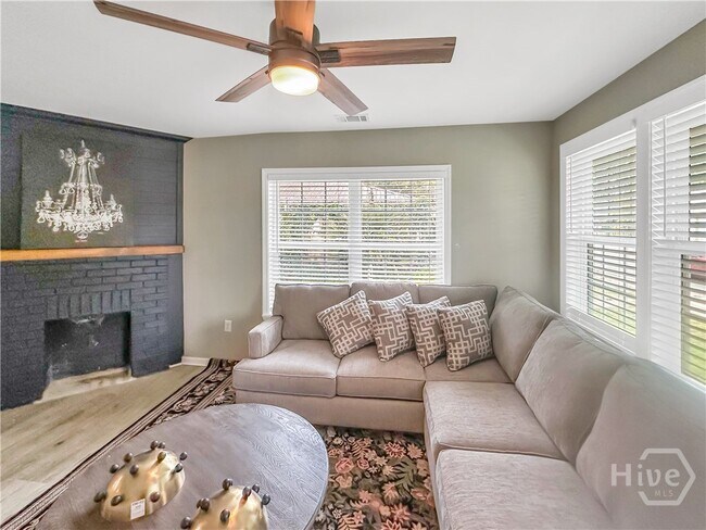 Foto del edificio - 1012 W 52nd St