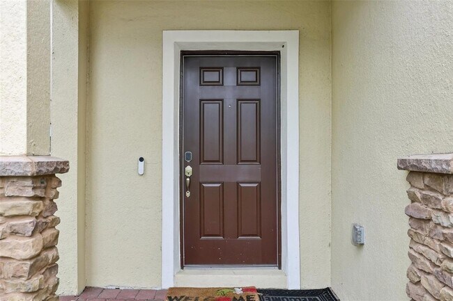 Foto del edificio - 5248 Royal Point Ave