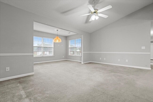 Building Photo - 529 3rd Loop Rd