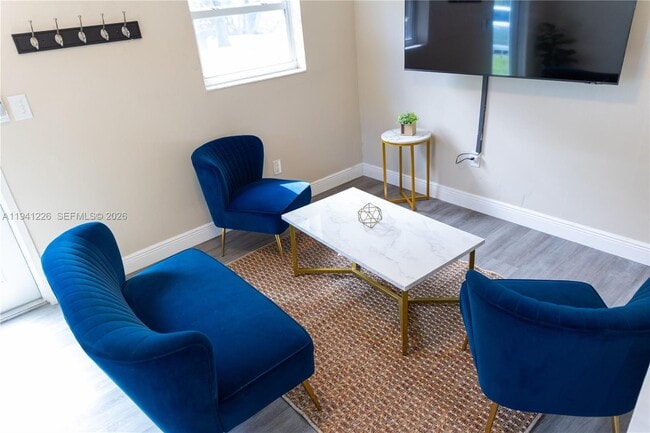 Foto del edificio - 250 NW 14th Way