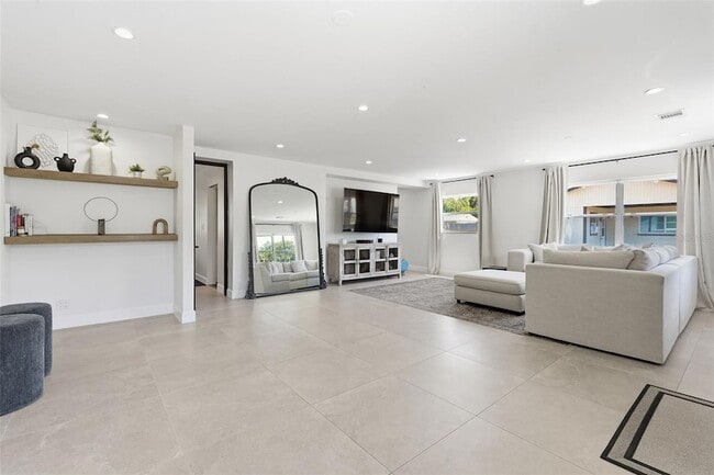 Photo - 6336 S Lansdale Cir House