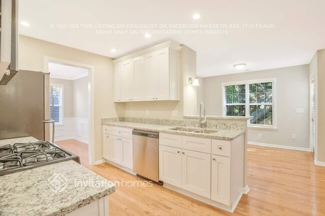 Building Photo - 2978 Bancroft Glen