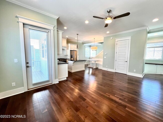Building Photo - 1712 Tearthumb Ct