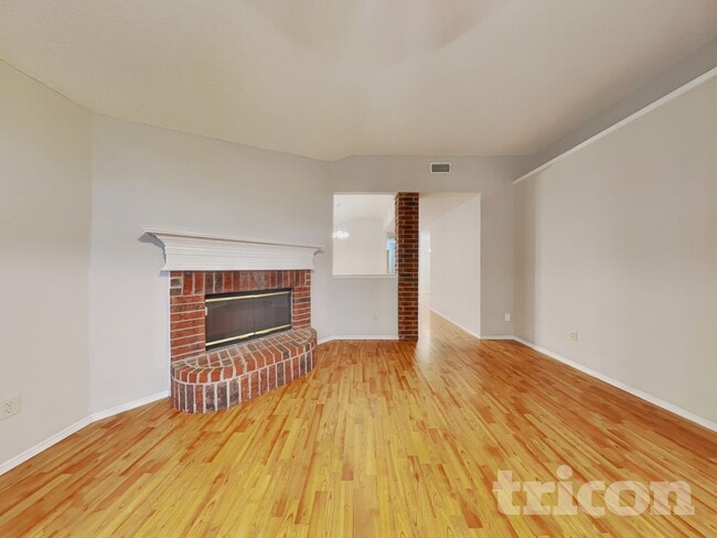 Foto del edificio - 202 Cutting Horse Ln