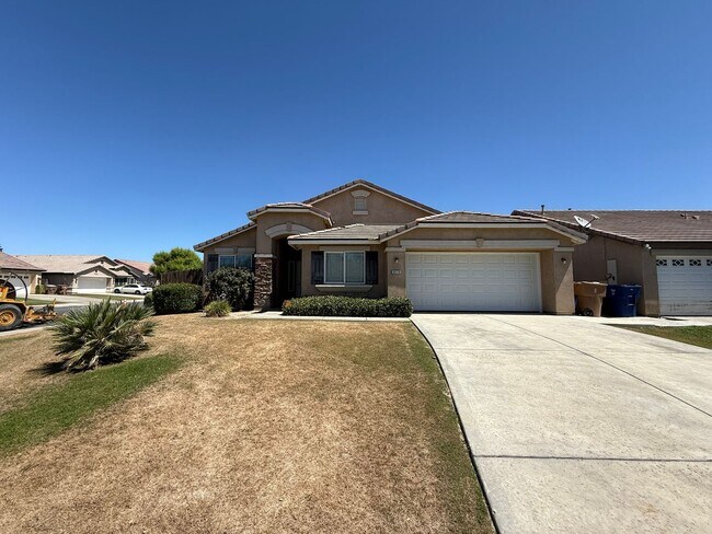 Building Photo - Spacious 3-Bedroom, 2-Bathroom Home in Sou...