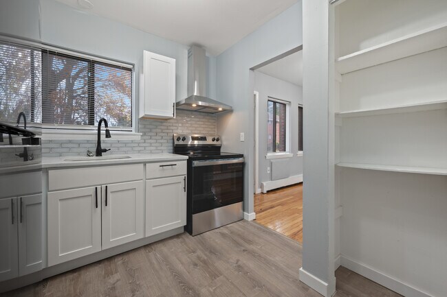 Foto del edificio - 157 School St