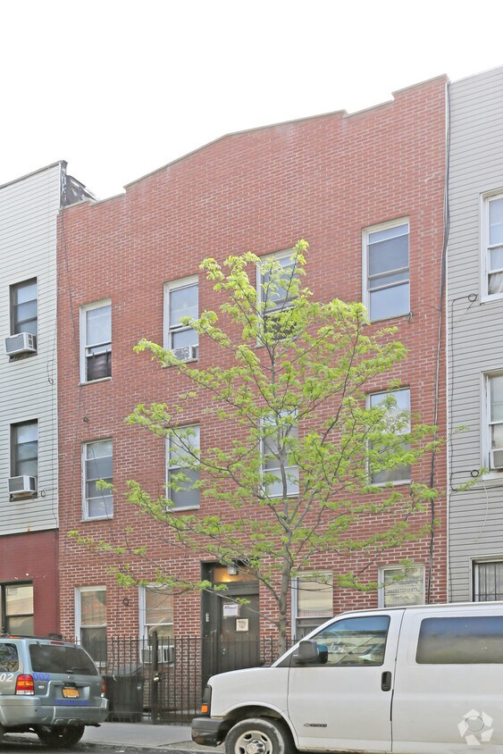 Primary Photo - 1494 Dekalb Ave