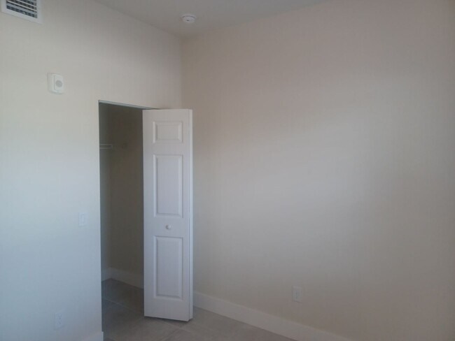 Foto del edificio - 3313 SW 8th Pl