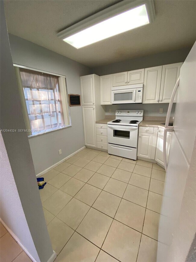 Foto del edificio - 2442 NW 49th Terrace