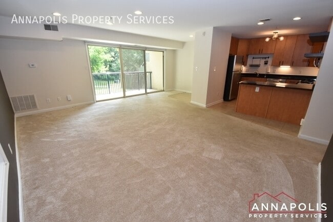 Foto del edificio - 1138 Cove Rd