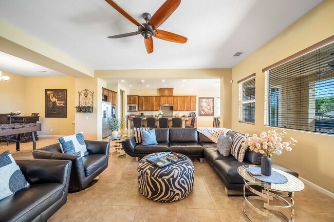 Building Photo - 40834 Adriatico Ct