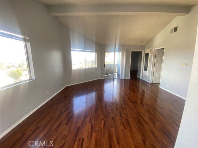 Foto del edificio - 2211 S Gaffey St