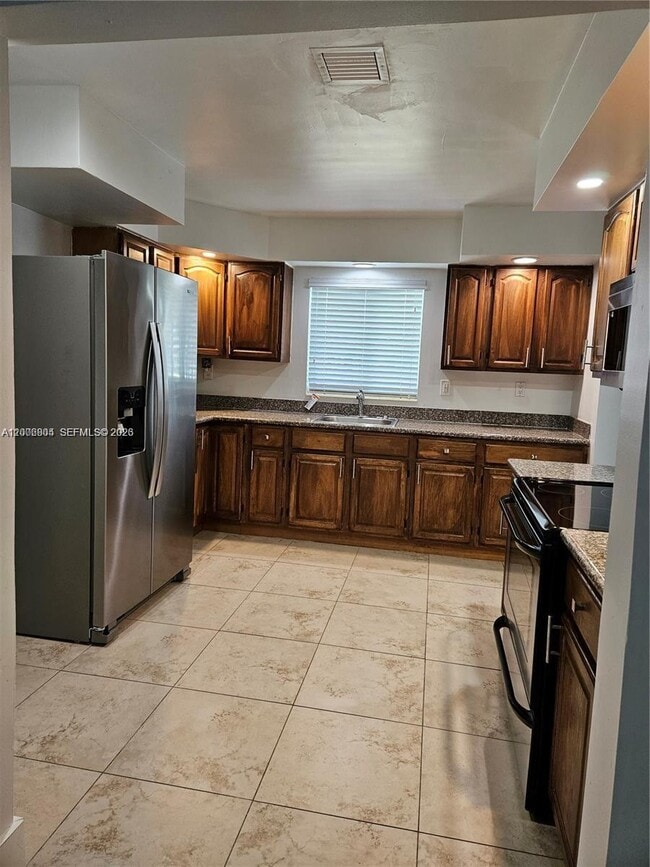 Foto del edificio - 10050 Broad Channel Dr