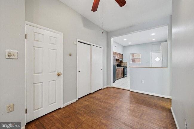Building Photo - 1639 Wolf St