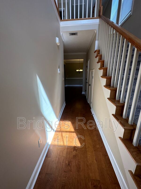 Building Photo - 908 Pennington Way