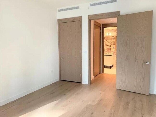 Building Photo - 2 bedroom in BROOKLYN NY 11226
