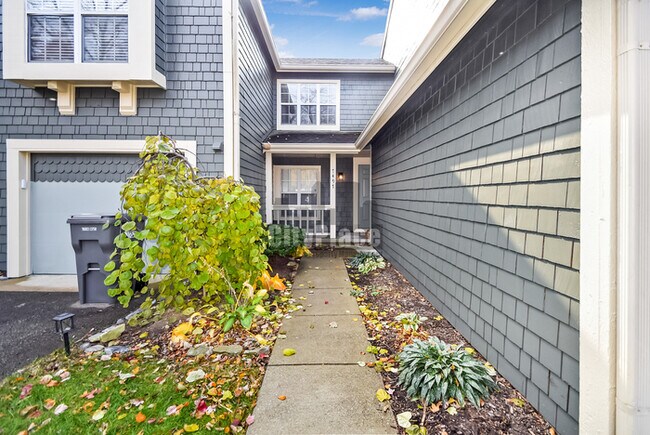 Foto del edificio - 7497 Charrington Ct