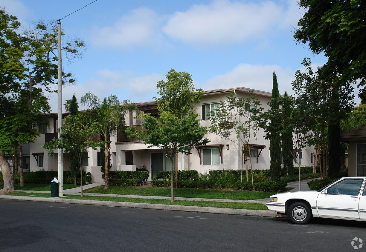 Foto del edificio - 1537 S Hampstead St