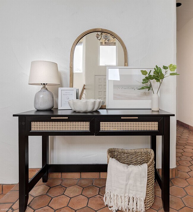 Building Photo - 3 br, 2.5 bath Duplex - 3096 Sanctuary by ...