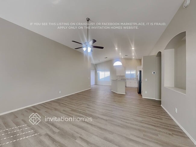 Foto del edificio - 11601 W Jackson St