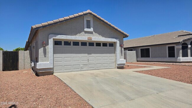 Foto del edificio - 5794 W Seldon Ln