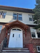 Building Photo - 216 Sunset Ave