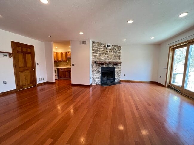 Foto del edificio - 162 Quincy Shore Dr