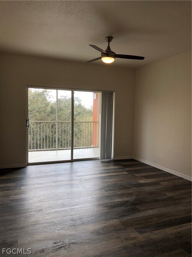 Foto del edificio - 6341 Aragon Way