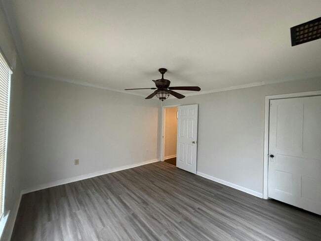 Foto del edificio - 307 4th St