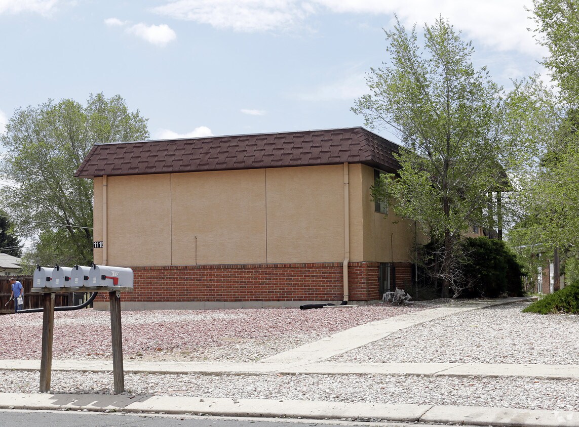 Building Photo - 1115 Old Dutch Mill Rd