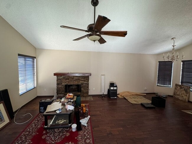 Building Photo - 791 Kingfisher Ct