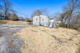 Primary Photo - 3211 Pinewood Ave